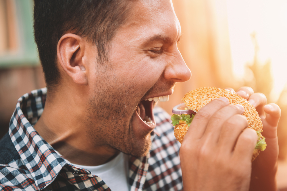 Diverse hamburgersoorten voor op de barbecue