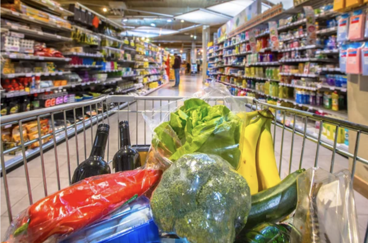 Kerstdrukte in de supermarkt vermijden doe je zo